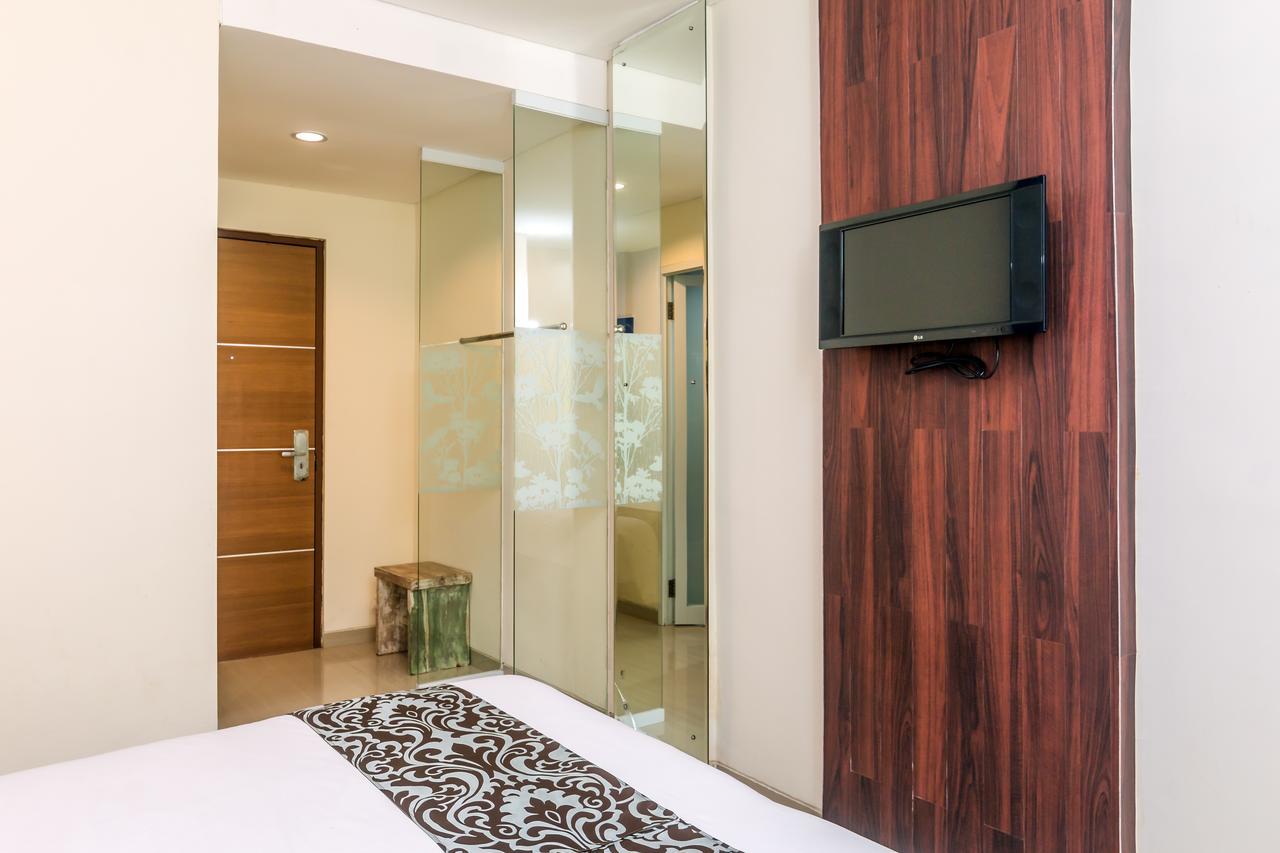 Zen Rooms Basic Jimbaran Taman Mulia Exterior photo
