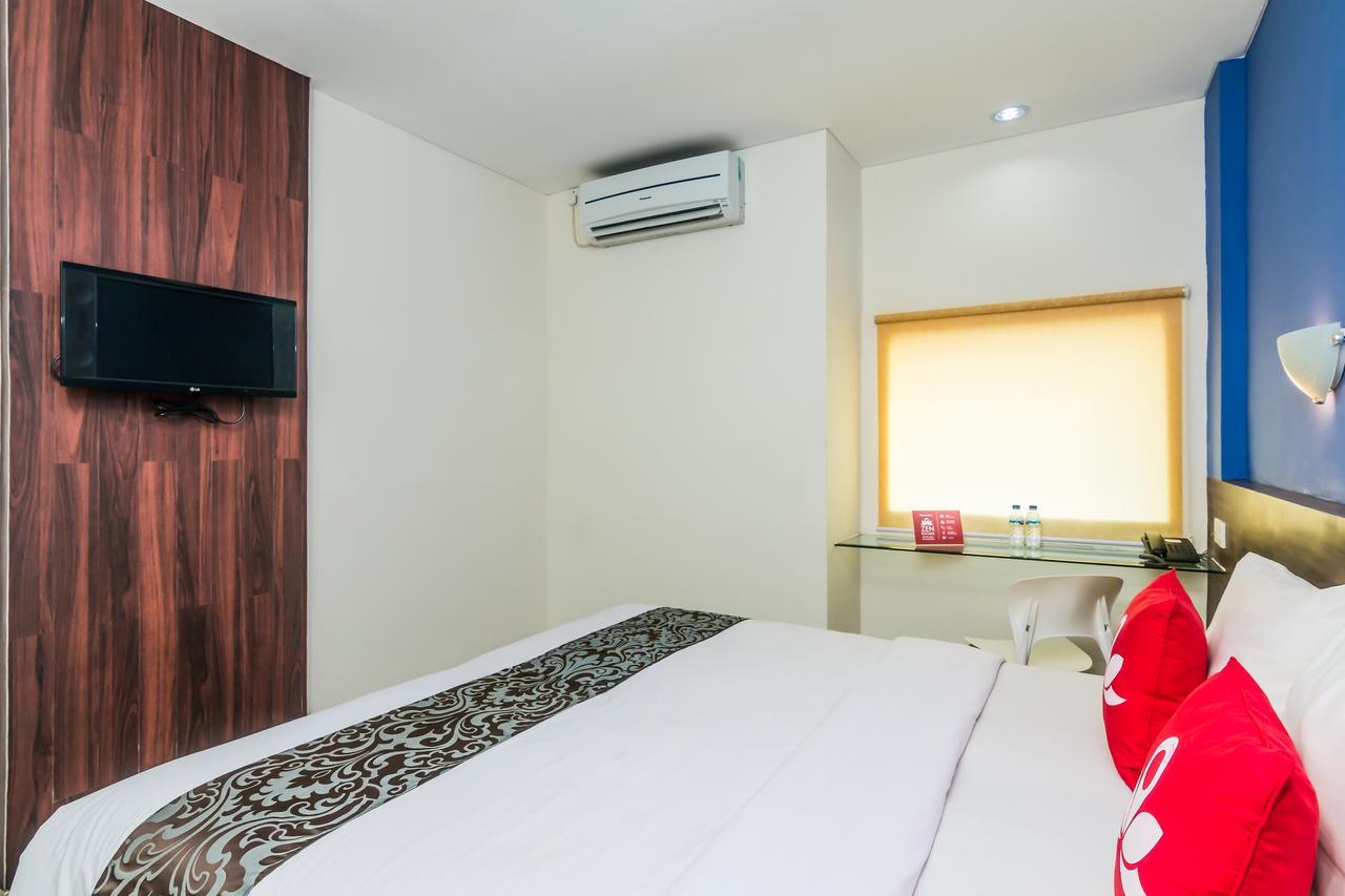 Zen Rooms Basic Jimbaran Taman Mulia Exterior photo