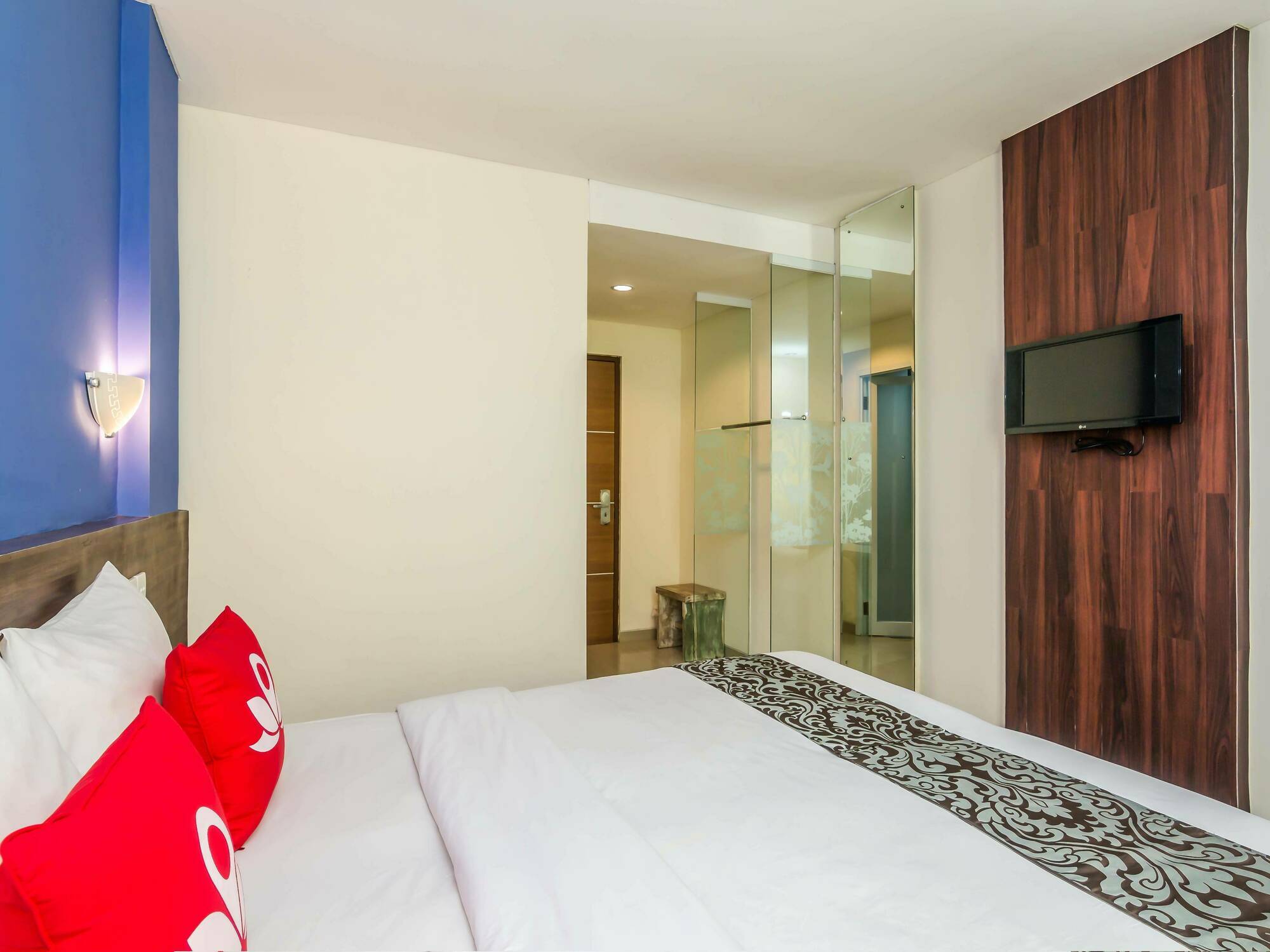 Zen Rooms Basic Jimbaran Taman Mulia Exterior photo