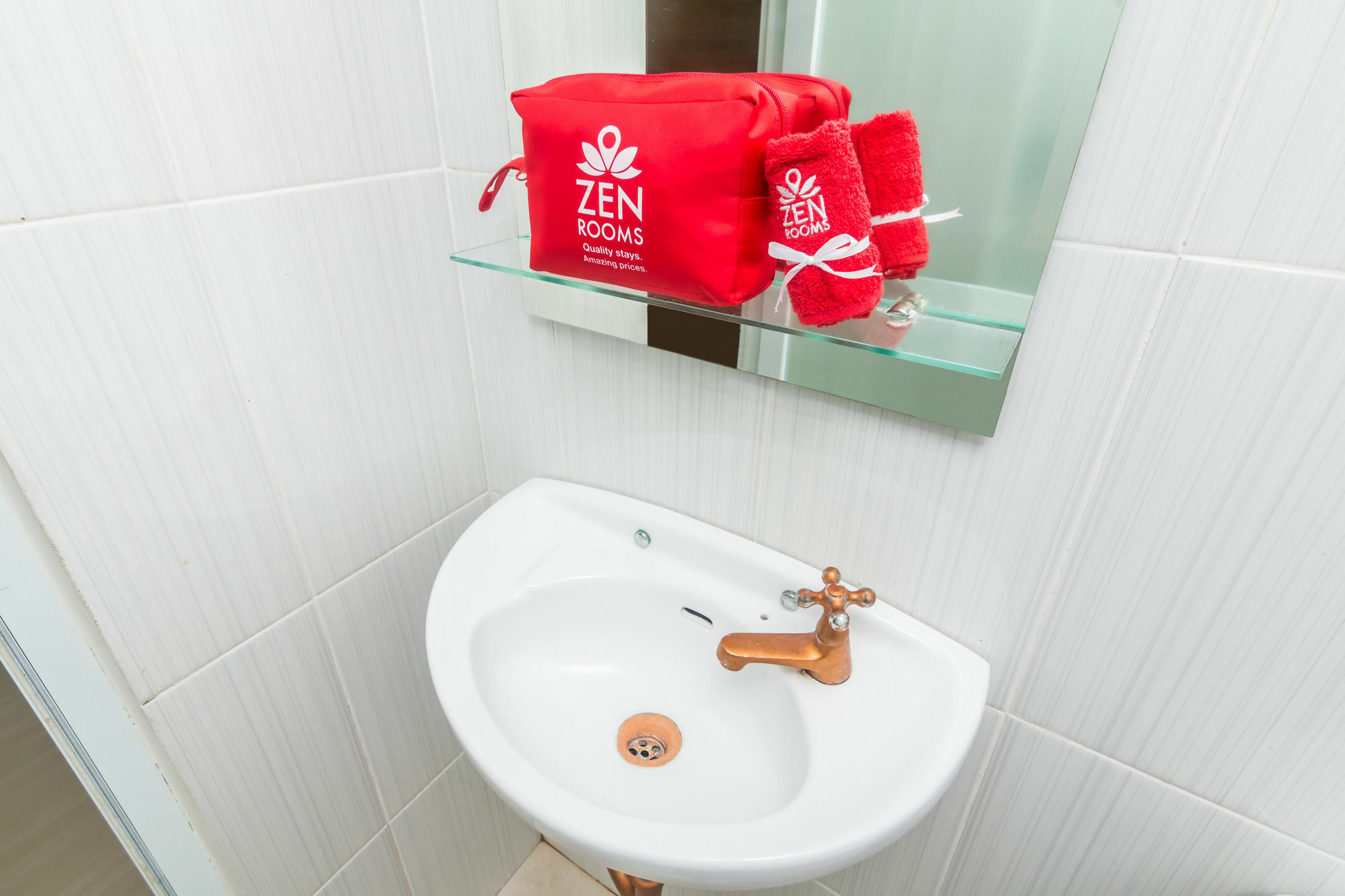 Zen Rooms Basic Jimbaran Taman Mulia Exterior photo